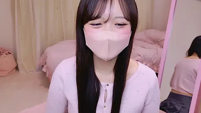 Snapshot of HANApipi chatting on 02-21-26, 04:13 HANApipi online show from 02-21-26, 04:13