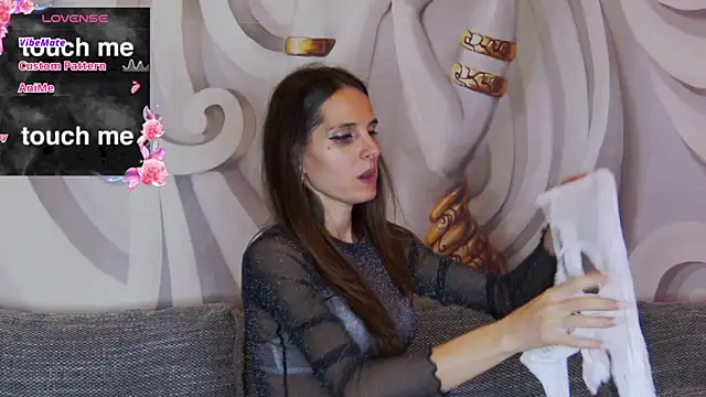 hailey peach online show from 09-27-25, 06:13