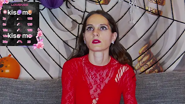 hailey peach online show from 10-27-25, 06:23