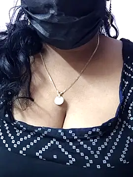 mallu-sumi online show from 02-19-26, 12:23