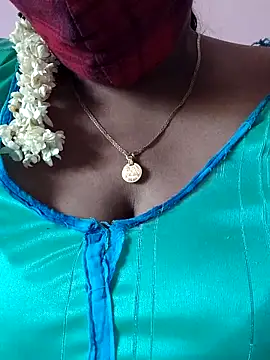 mallu-sumi online show from 03-10-26, 10:42