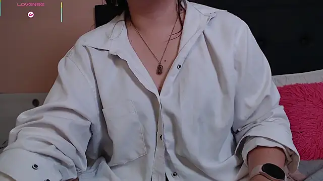 Snapshot of May_Carlier chatting on 09-13-25, 12:21 May Carlier online show from 09-13-25, 12:21