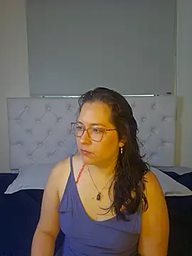 Snapshot of May_Carlier chatting on 02-07-26, 10:35 May Carlier online show from 02-07-26, 10:35