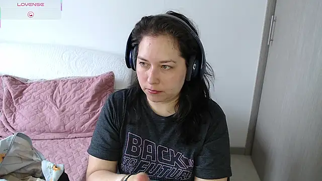 Snapshot of May_Carlier chatting on 03-26-26, 02:11 May Carlier online show from 03-26-26, 02:11