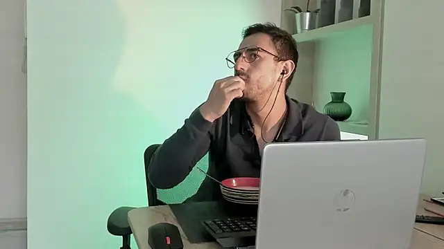 pablo-rincon95 online show from 01-20-25, 03:18