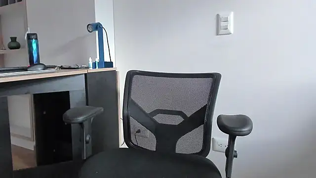 pablo-rincon95 online show from 02-11-25, 01:41