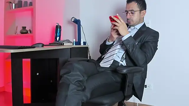 pablo-rincon95 online show from 02-13-25, 02:42