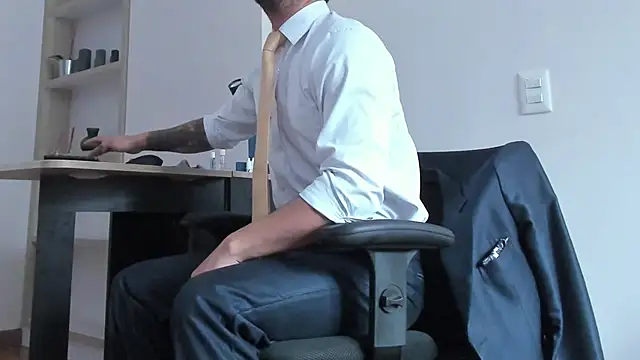 pablo-rincon95 online show from 02-21-25, 02:16