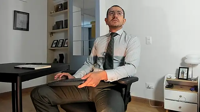 pablo-rincon95 online show from 07-02-26, 12:22