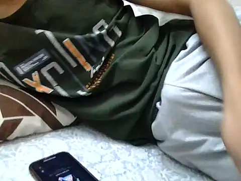 Snapshot of wknows2 chatting on 12-04-25, 03:10 wknows2 online show from 12-04-25, 03:10