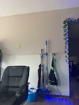 Snapshot of spicysugar74 chatting on 11-19-25, 07:03 spicysugar74 online show from 11-19-25, 07:03