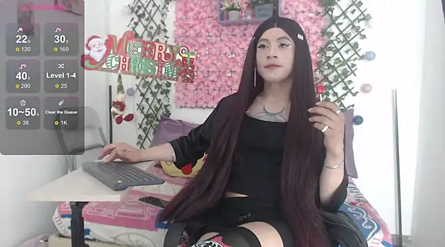 Snapshot of MEGANNIXX chatting on 12-27-24, 09:17 MEGANNIXX online show from 12-27-24, 09:17