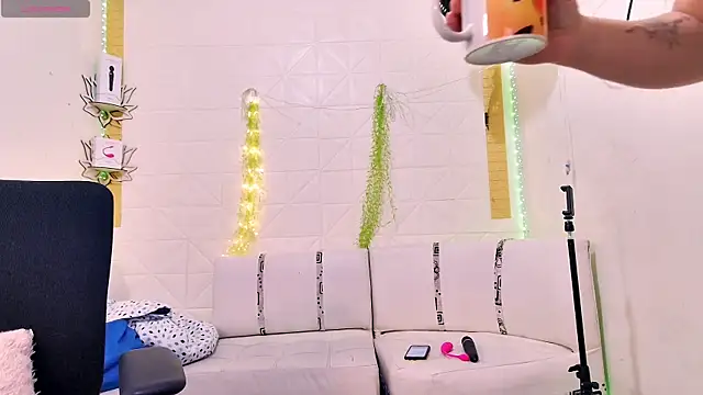 Snapshot of Mabelydani chatting on 02-27-25, 01:28 Mabelydani online show from 02-27-25, 01:28