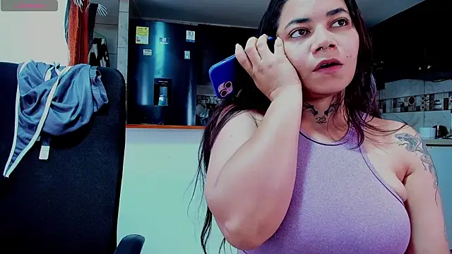 Snapshot of Mabelydani chatting on 10-10-25, 10:09 Mabelydani online show from 10-10-25, 10:09