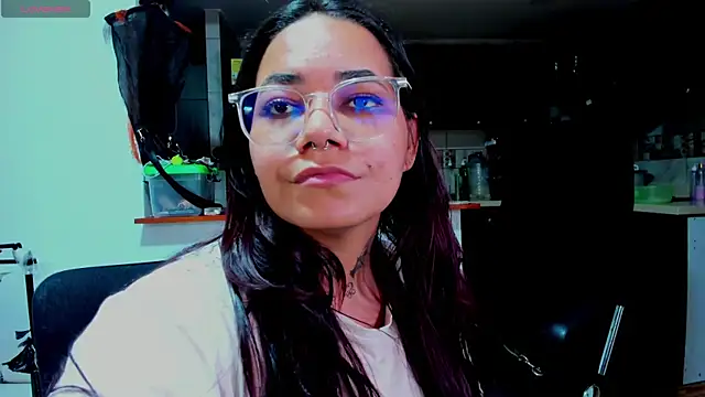 Snapshot of Mabelydani chatting on 10-18-25, 10:43 Mabelydani online show from 10-18-25, 10:43