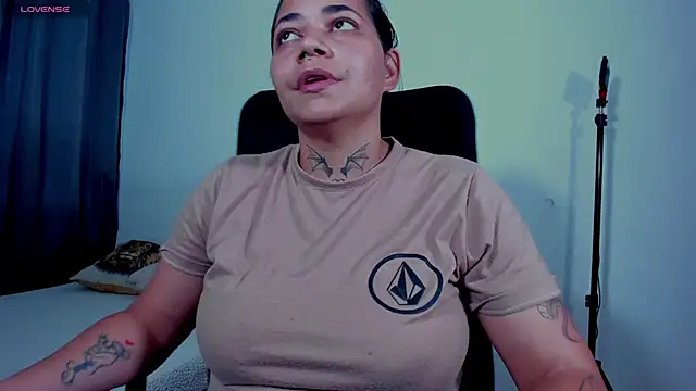 Snapshot of Mabelydani chatting on 11-10-25, 10:31 Mabelydani online show from 11-10-25, 10:31