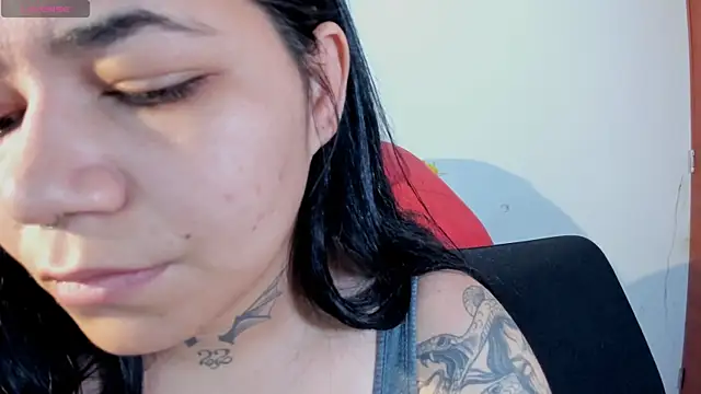 Snapshot of Mabelydani chatting on 02-11-26, 12:32 Mabelydani online show from 02-11-26, 12:32