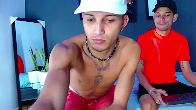 Friendsofeverything  online show from 12-23-24, 04:17