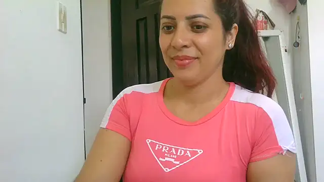 Snapshot of Anne_kis chatting on 09-12-25, 05:35 Anne kis online show from 09-12-25, 05:35