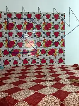 Snapshot of PeaCoooock chatting on 10-04-25, 05:44 PeaCoooock online show from 10-04-25, 05:44