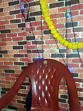 Snapshot of PeaCoooock chatting on 03-06-26, 04:47 PeaCoooock online show from 03-06-26, 04:47