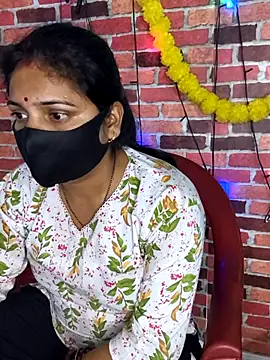 Snapshot of PeaCoooock chatting on 04-03-26, 04:38 PeaCoooock online show from 04-03-26, 04:38