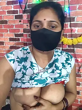 Snapshot of PeaCoooock chatting on 04-06-26, 04:19 PeaCoooock online show from 04-06-26, 04:19