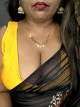 honey-sexy online show from 11-17-25, 04:24