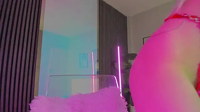 Snapshot of blondie_muller chatting on 03-01-25, 08:21 blondie muller online show from 03-01-25, 08:21