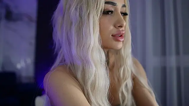 Snapshot of blondie_muller chatting on 03-05-26, 09:00 blondie muller online show from 03-05-26, 09:00