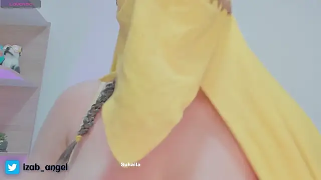 Snapshot of Amaltea chatting on 03-06-25, 04:38 Amaltea online show from 03-06-25, 04:38