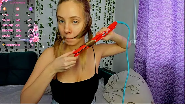 Kitty Katrine online show from 01-27-25, 07:45