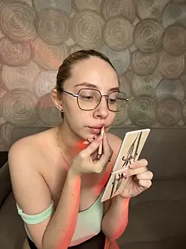 Kitty Katrine online show from 10-12-25, 01:32