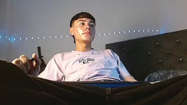 Snapshot of Im_juanda chatting on 02-17-25, 06:15 Im juanda online show from 02-17-25, 06:15