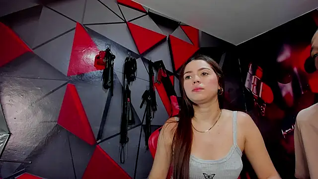 Hana and Zeta online show from 09-15-25, 12:16