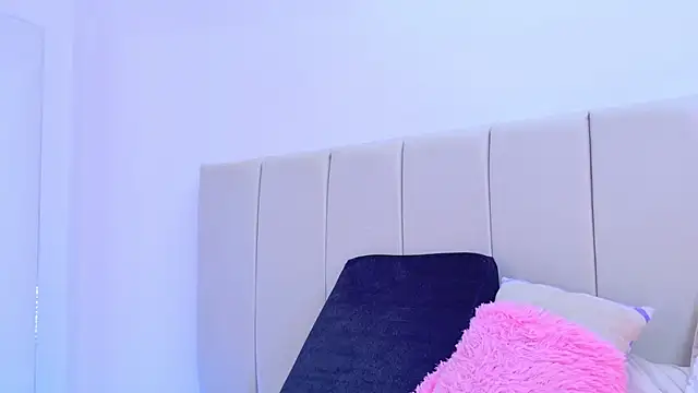 VanessaGlenn online show from 04-29-26, 10:05