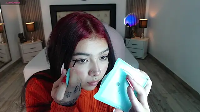 Snapshot of pettit_courtny chatting on 01-09-25, 03:47 pettit courtny online show from 01-09-25, 03:47