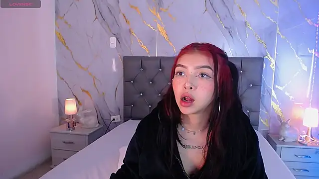 Snapshot of pettit_courtny chatting on 02-04-25, 10:55 pettit courtny online show from 02-04-25, 10:55