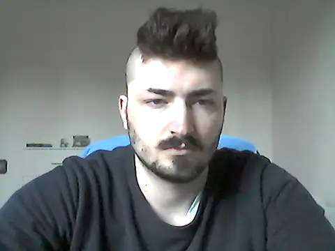 Snapshot of Hkl95555 chatting on 11-06-25, 03:13 Hkl95555 online show from 11-06-25, 03:13