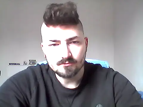 Snapshot of Hkl95555 chatting on 11-16-25, 01:28 Hkl95555 online show from 11-16-25, 01:28