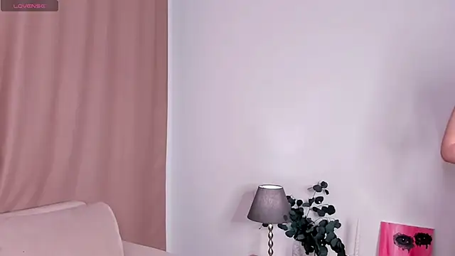 sincere shyness online show from 02-12-25, 06:40