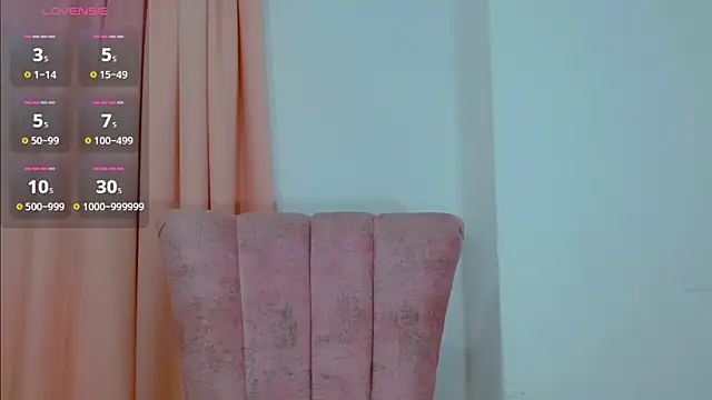 Snapshot of bimbocurvysex chatting on 10-12-25, 02:32 bimbocurvysex online show from 10-12-25, 02:32