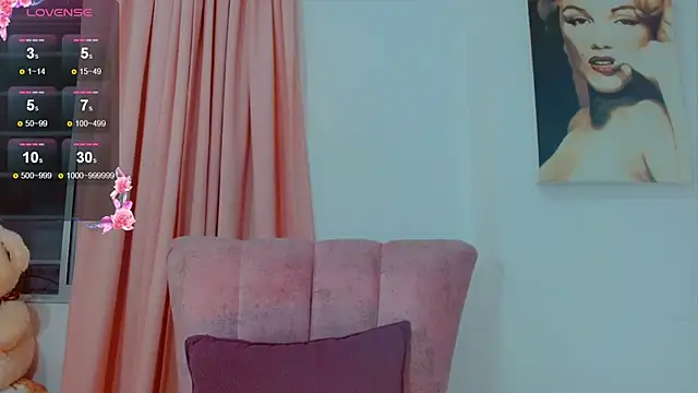 Snapshot of bimbocurvysex chatting on 02-21-26, 12:22 bimbocurvysex online show from 02-21-26, 12:22