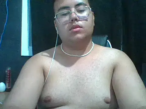 Snapshot of BabyFade chatting on 02-18-25, 04:58 BabyFade online show from 02-18-25, 04:58