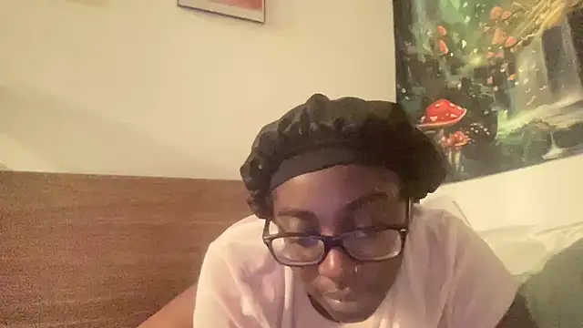 Snapshot of AveryJ99 chatting on 03-21-25, 03:44 AveryJ99 online show from 03-21-25, 03:44