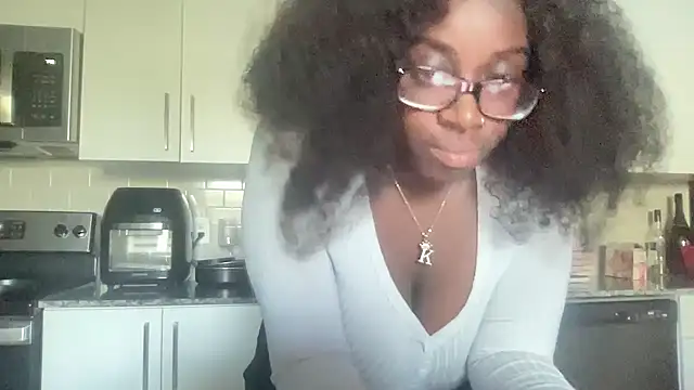 Snapshot of AveryJ99 chatting on 03-21-25, 09:56 AveryJ99 online show from 03-21-25, 09:56