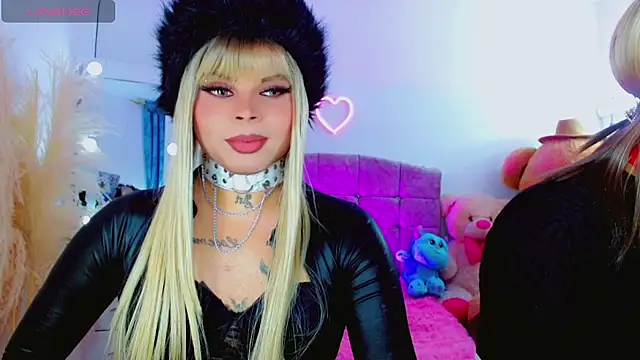 Snapshot of AdanKinng chatting on 07-12-26, 04:03 AdanKinng online show from 07-12-26, 04:03