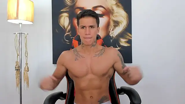 Snapshot of pettergrey1 chatting on 12-03-24, 01:21 pettergrey1 online show from 12-03-24, 01:21