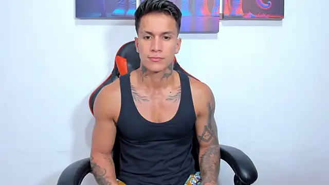 Snapshot of pettergrey1 chatting on 01-11-25, 11:35 pettergrey1 online show from 01-11-25, 11:35