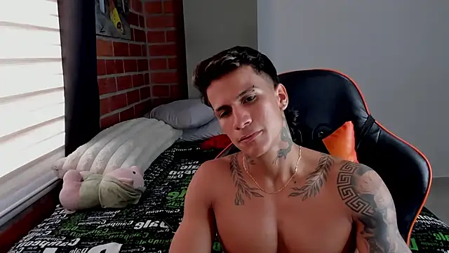 Snapshot of pettergrey1 chatting on 11-05-25, 09:26 pettergrey1 online show from 11-05-25, 09:26